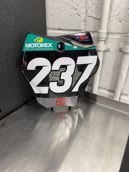 Vented Front Number Plate – Factory Service